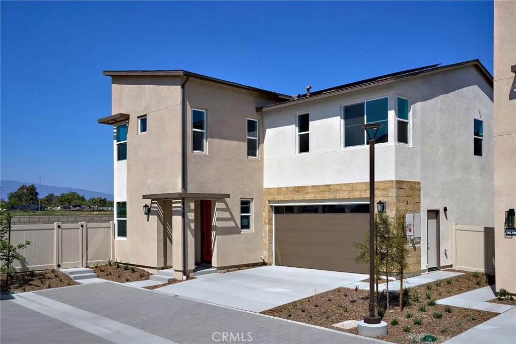 3419 East Moonstone Drive