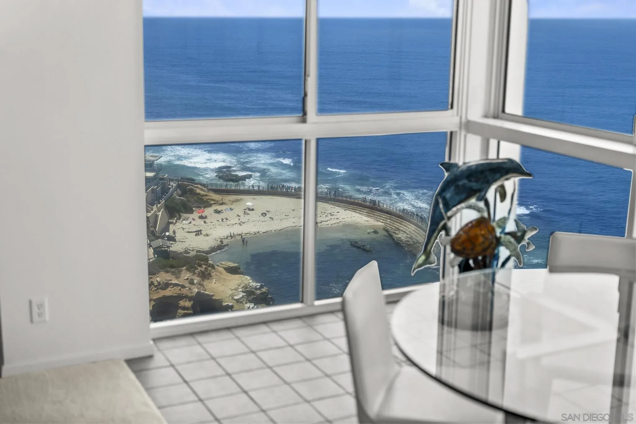 La Jolla, California 92037, United States, 2 Bedrooms Bedrooms, ,2 BathroomsBathrooms,Residential,Active,186852