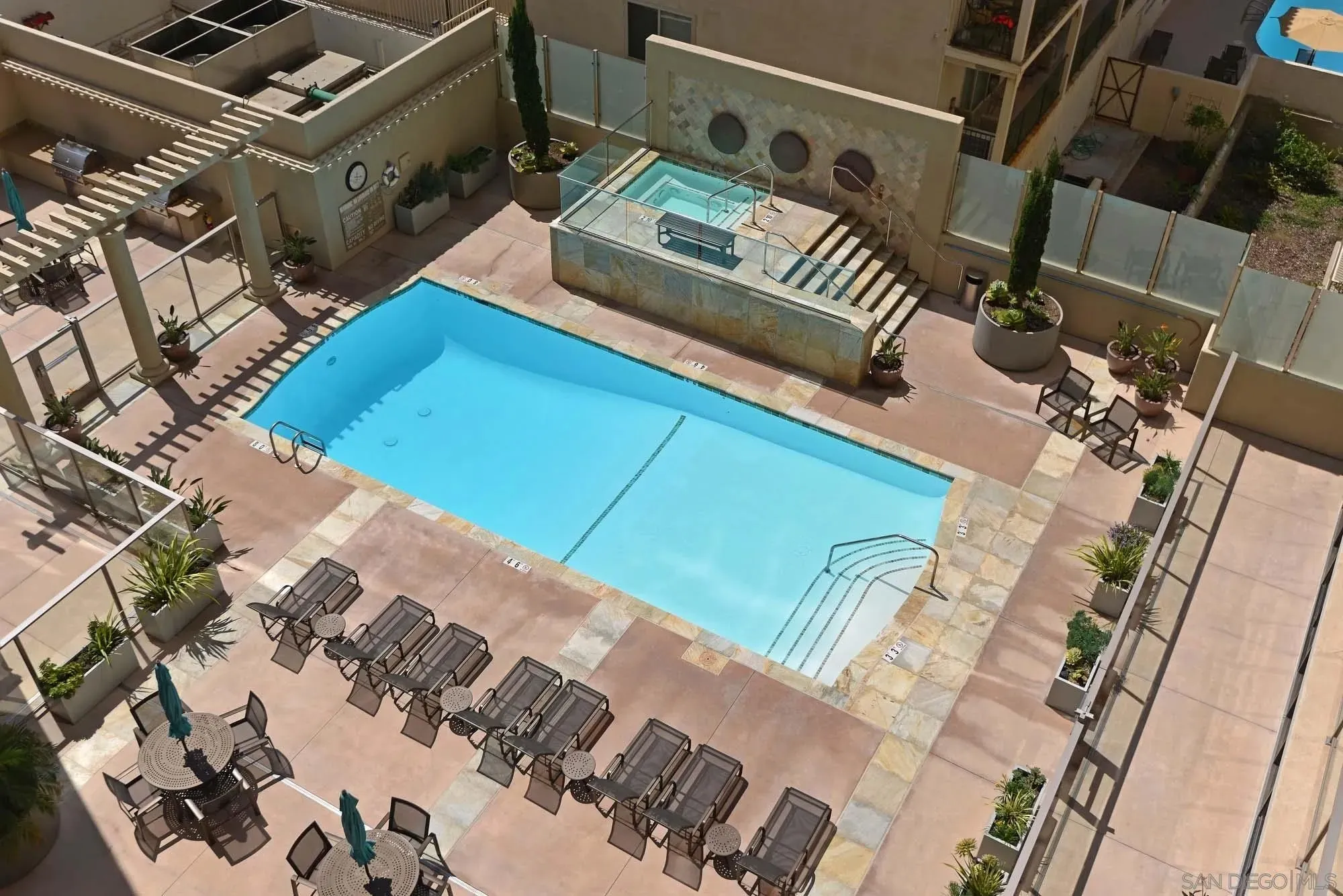 La Jolla, California 92037, United States, 2 Bedrooms Bedrooms, ,2 BathroomsBathrooms,Residential,Active,186852