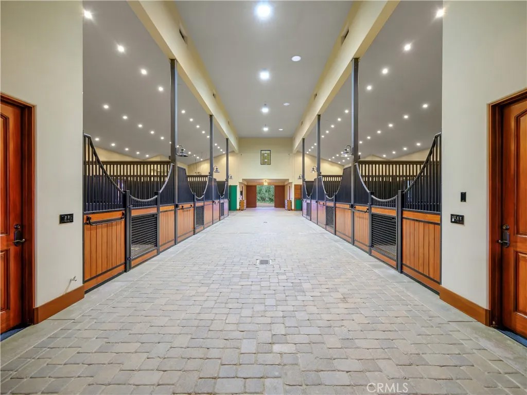 42659 Avenida Perris