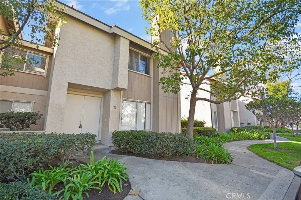 Photo of 11 Dragonfly, Irvine, CA 92604 (MLS # OC26035164)