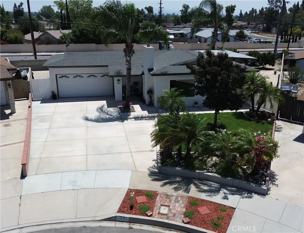 1240 E Highland Court