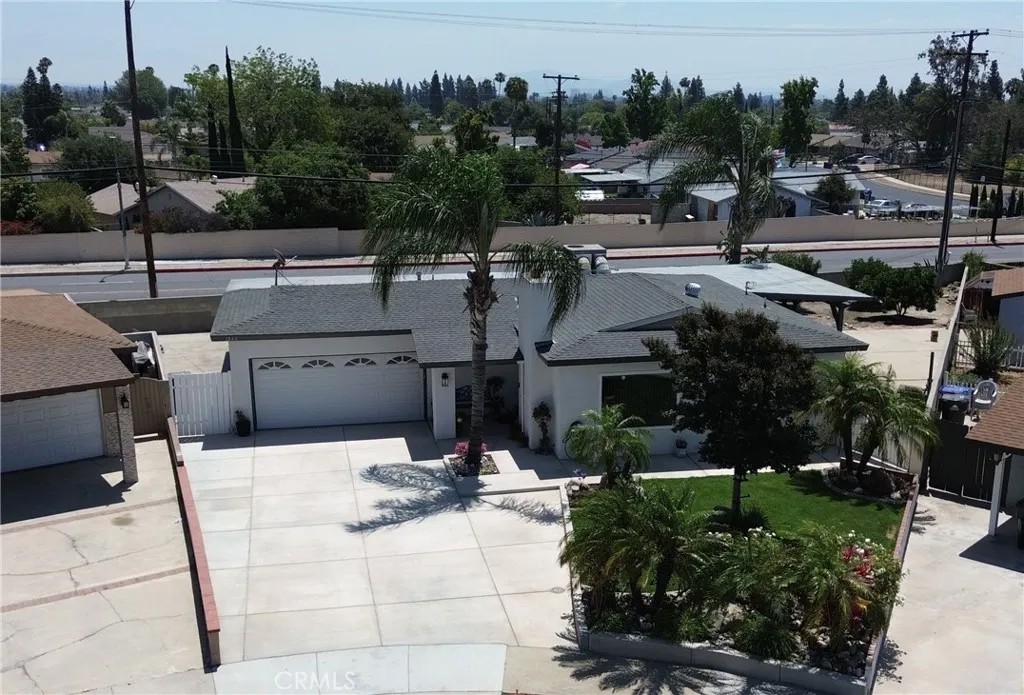 1240 E Highland Court