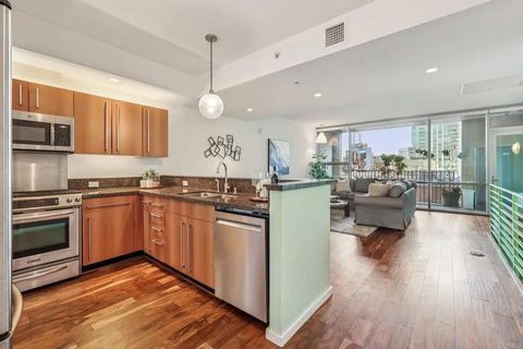 Tiny photo for 321 10Th Avenue #509, San Diego, CA 92101 (MLS # PTP2507359)