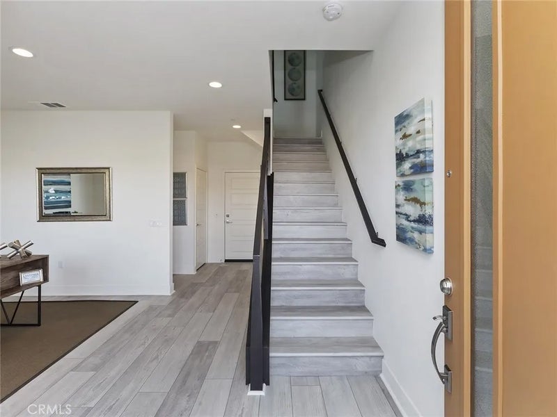 683 W 17th Street