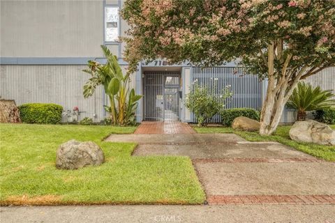 7100 Woodman Avenue Van Nuys CA 91405