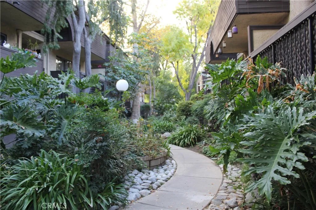 7304 Corbin Avenue F