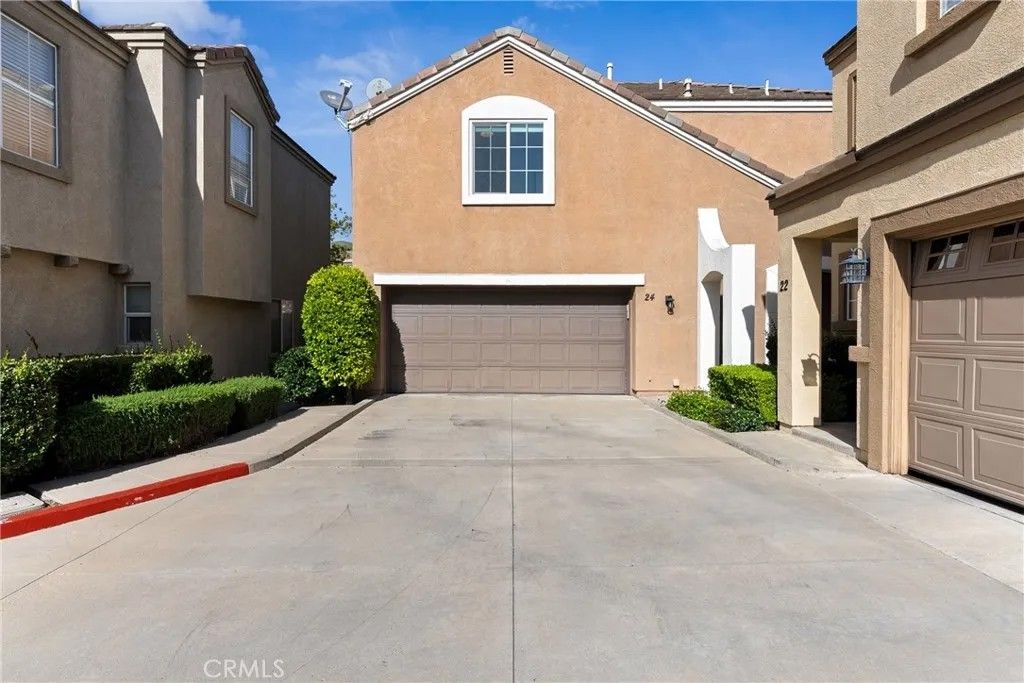 Photo of 24 Rue De Nicole, Lake Forest, CA 92610 (MLS # OC26055666)