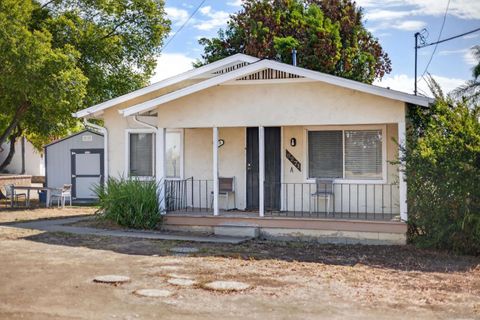 Photo of 8271 Golden Ave, Lemon Grove, CA 91945 (MLS # 250041866)
