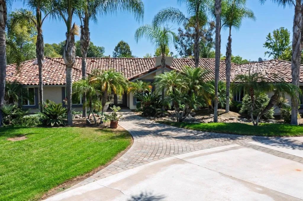 1130 Sugarbush Drive