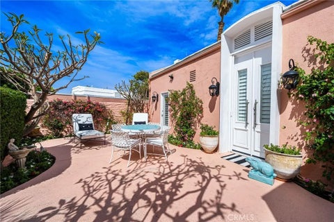 Photo of 47159 El Menara Cir, Palm Desert, CA 92260 (MLS # NP26221196)