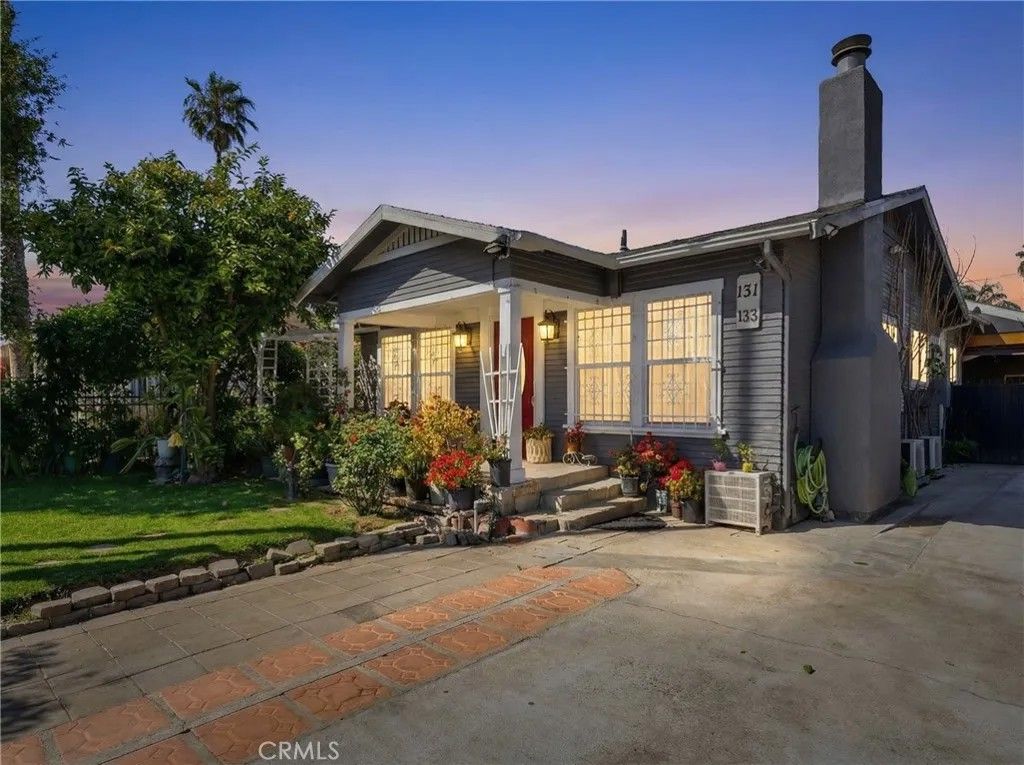 Photo of 131 W 77th Street, Los Angeles, CA 90003 (MLS # DW26025904)