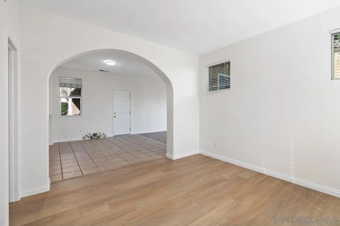 Tiny photo for 907 Teatro Cir, El Cajon, CA 92021 (MLS # 250042590)