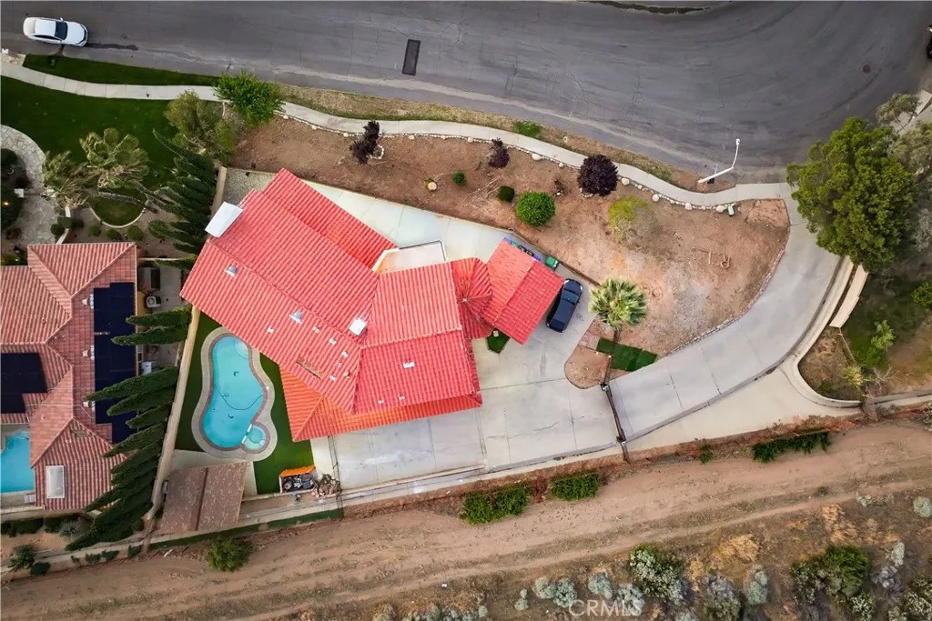 6710 Sycamore
