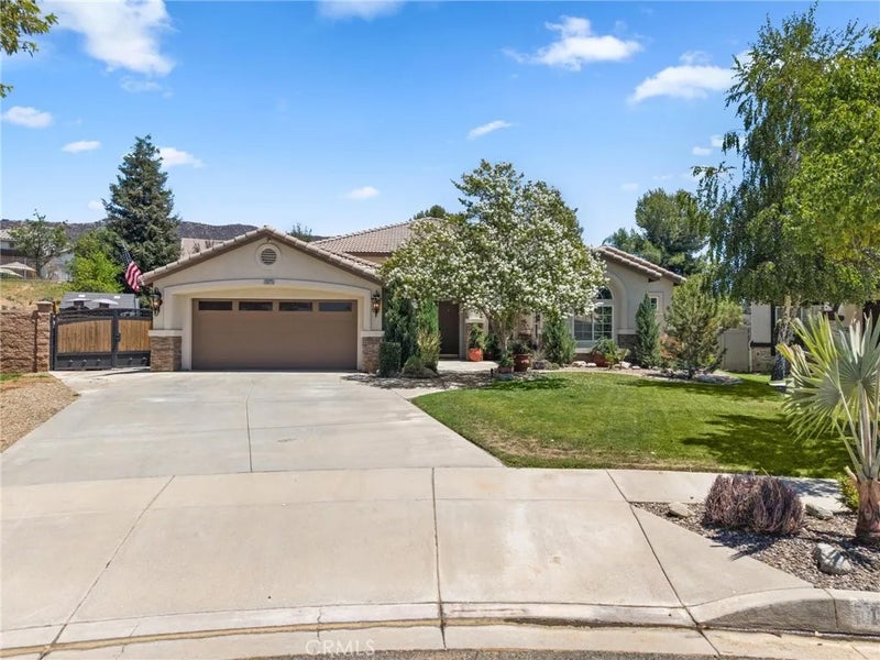 13675 Village Court