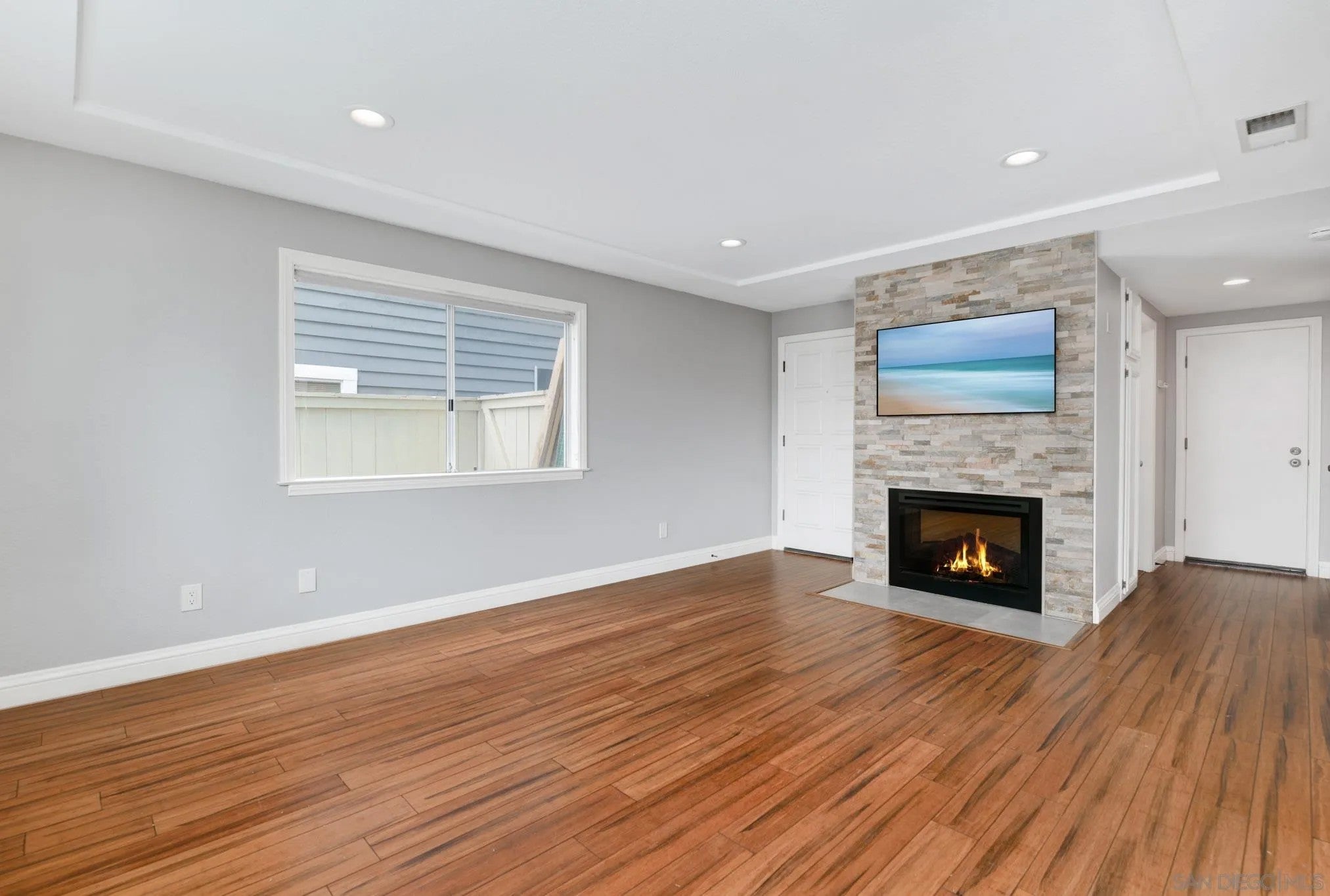 418 Summer View Circle
