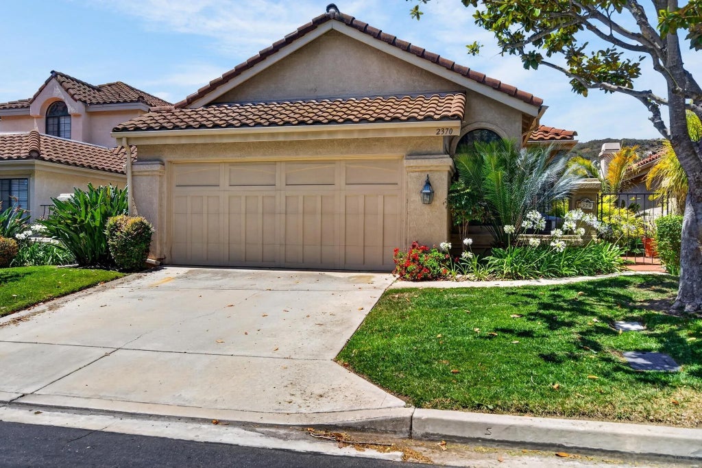 Photo of 2370 Vista Valley, Vista, CA 92084 (MLS # 260014029)