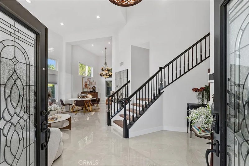 42332 Camino Merano