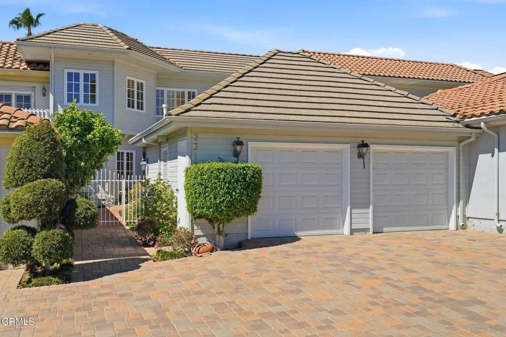 Photo of 2317 Canyonback Road, Los Angeles, CA 90049 (MLS # P1-26368)