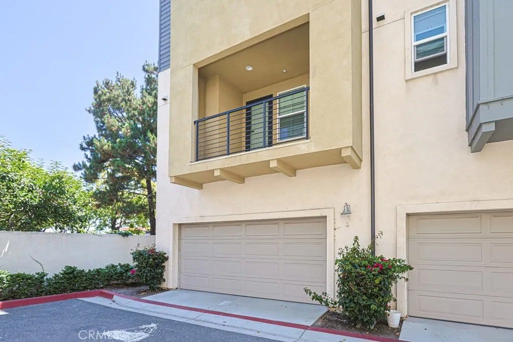 1410 N Harbor 1
