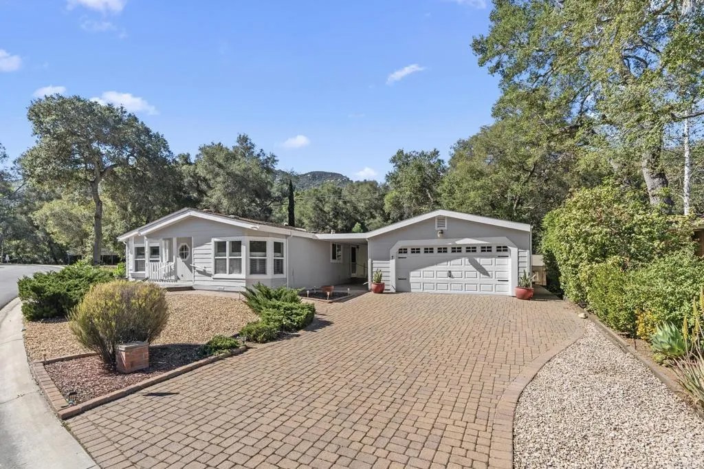 8975 Lawrence Welk Drive 7