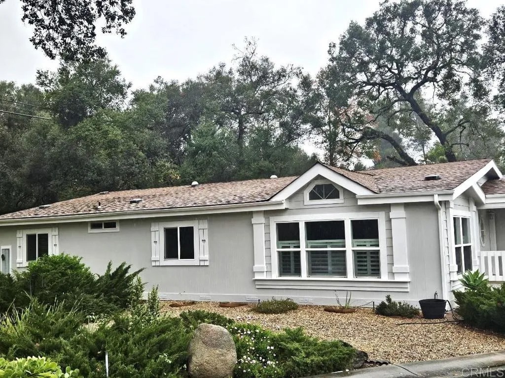 8975 Lawrence Welk Drive 7