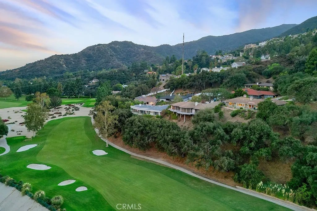 3360 Country Club