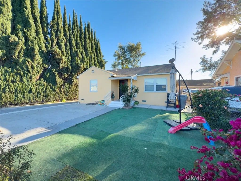 Photo of 3556 Euclid St, Lynwood, CA 90262 (MLS # RS25266641)