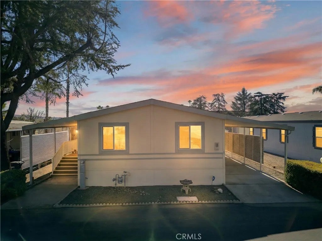 Photo of 725 W Thornton Ave #10, Hemet, CA 92543 (MLS # IV26016095)
