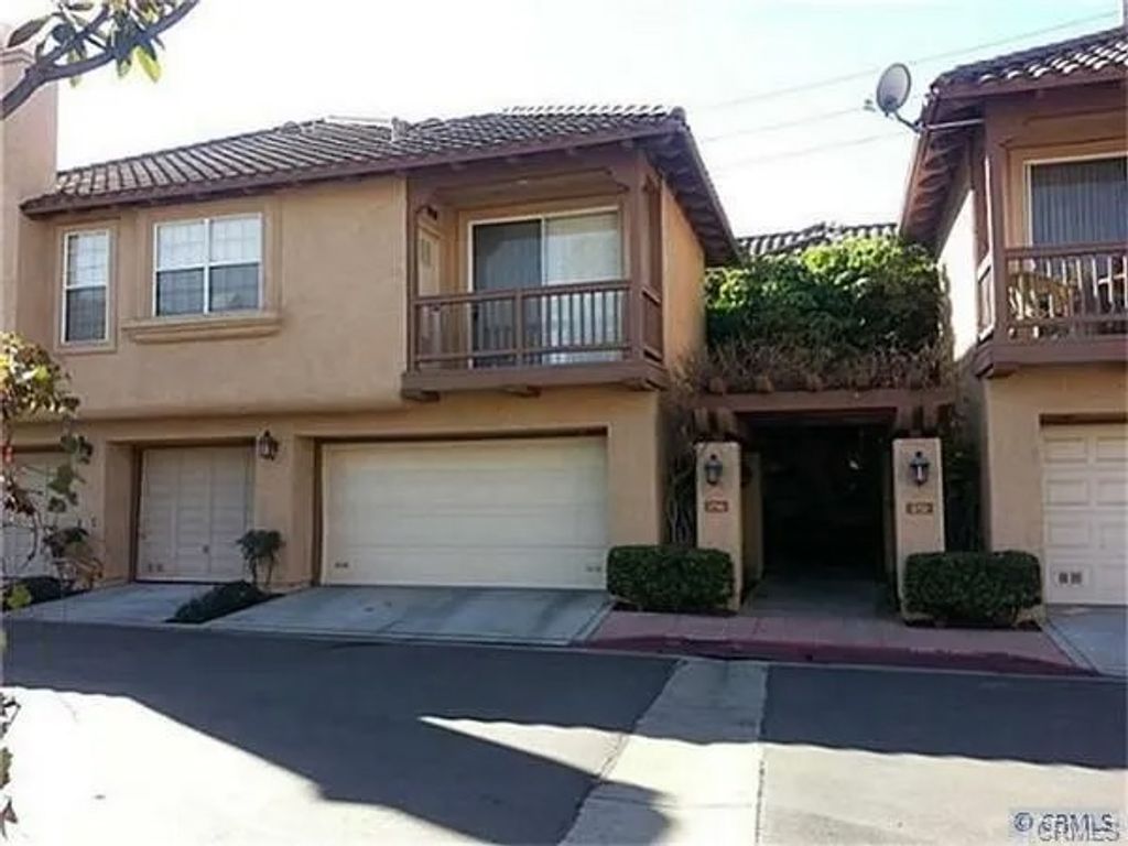 Photo of 2736 Monza, Tustin, CA 92782 (MLS # OC25275011)
