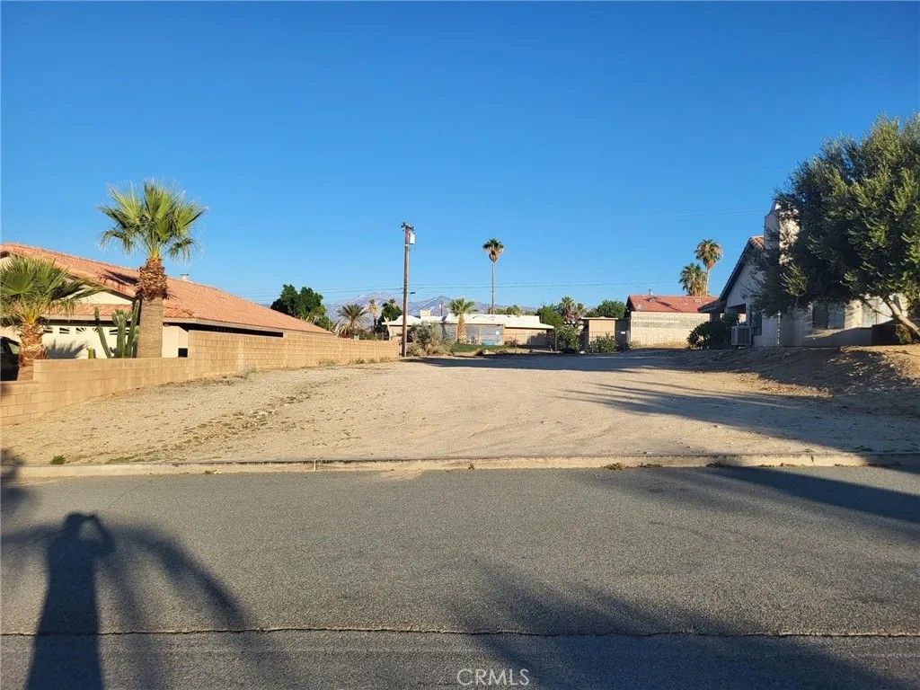 Photo of 0 Hidalgo, Desert Hot Springs, CA 92240 (MLS # IG25218156)