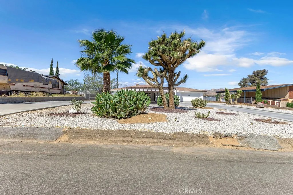 7120 La Habra