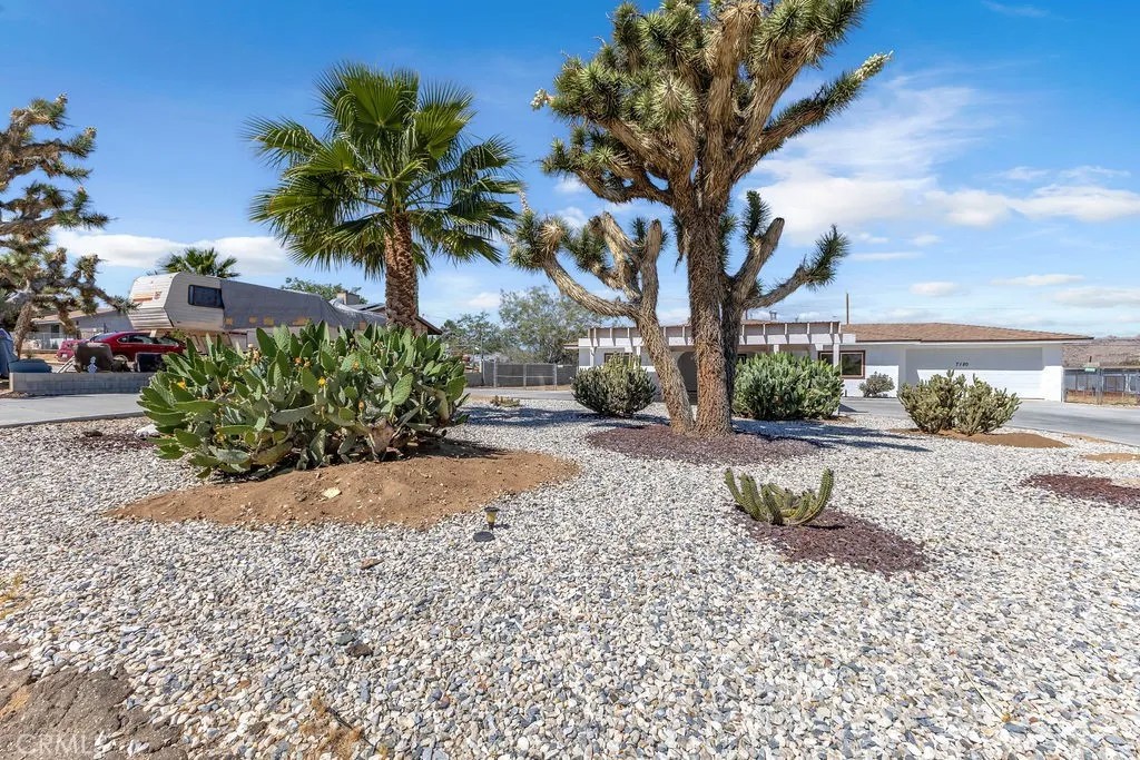 7120 La Habra