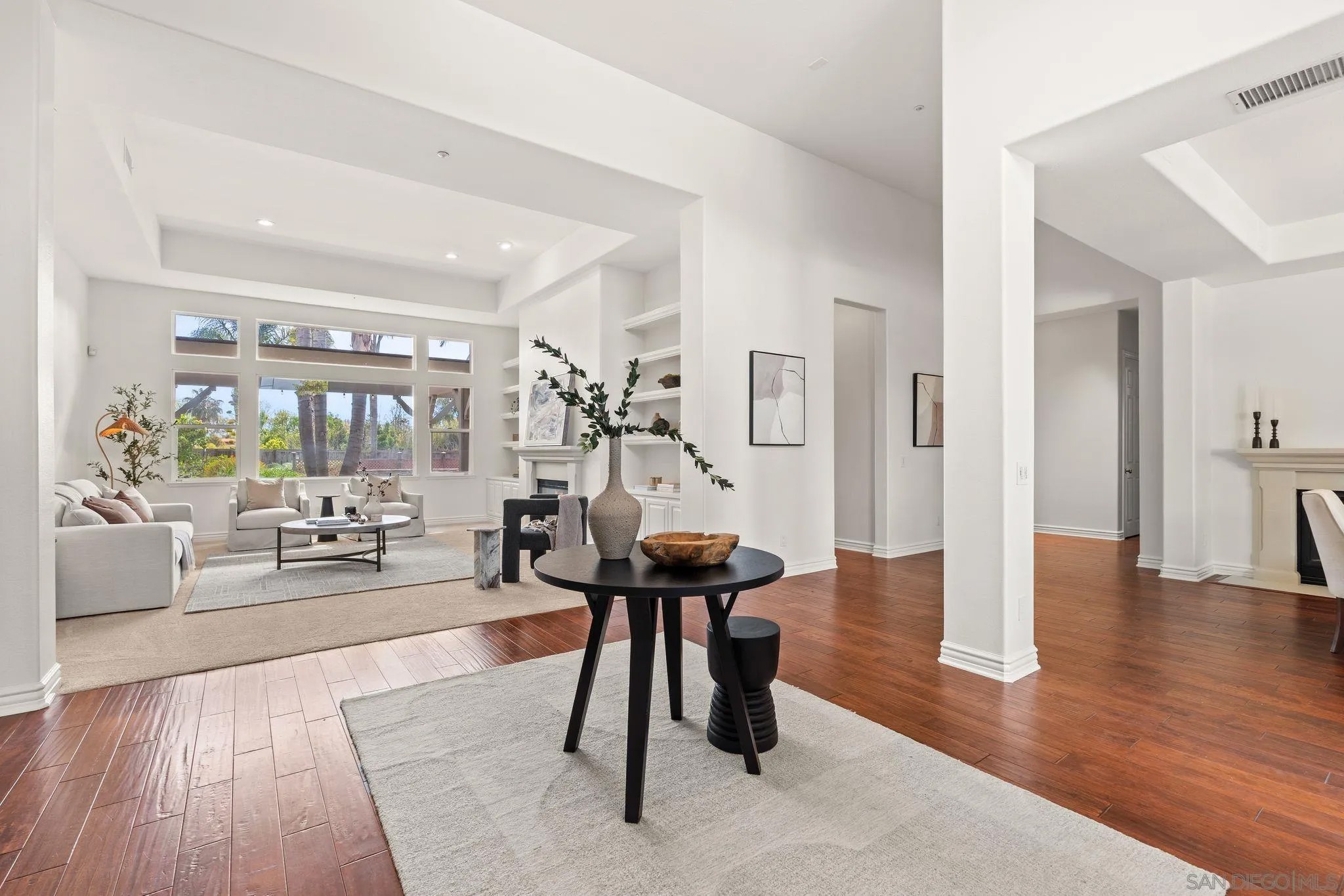 860 Calle Santa Cruz