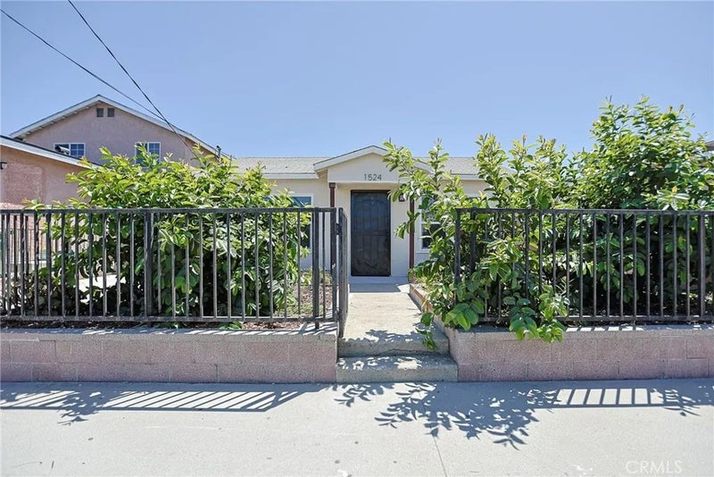 1524 W 223rd Street