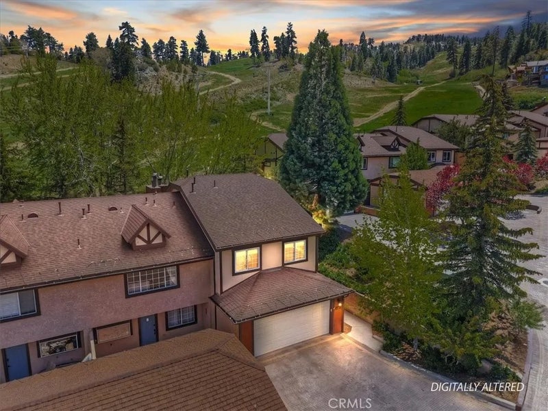 1377 Club View Drive 7