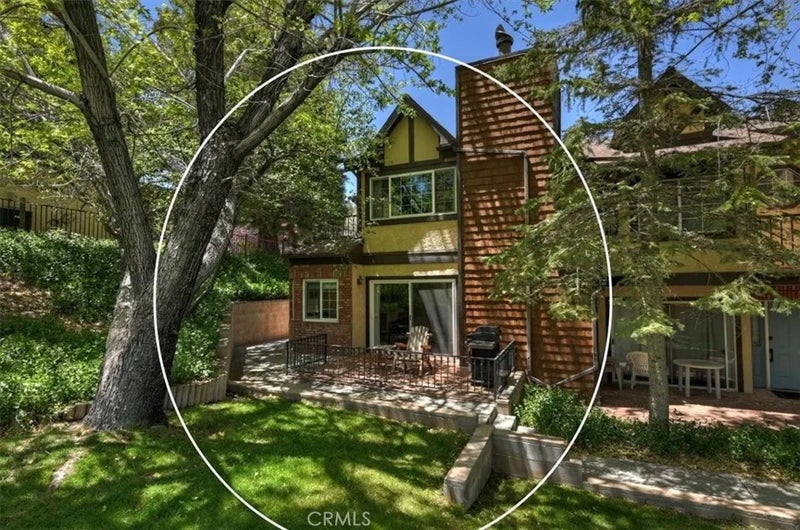 1377 Club View Drive 7