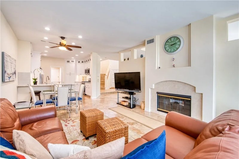 102 Stoney Pointe