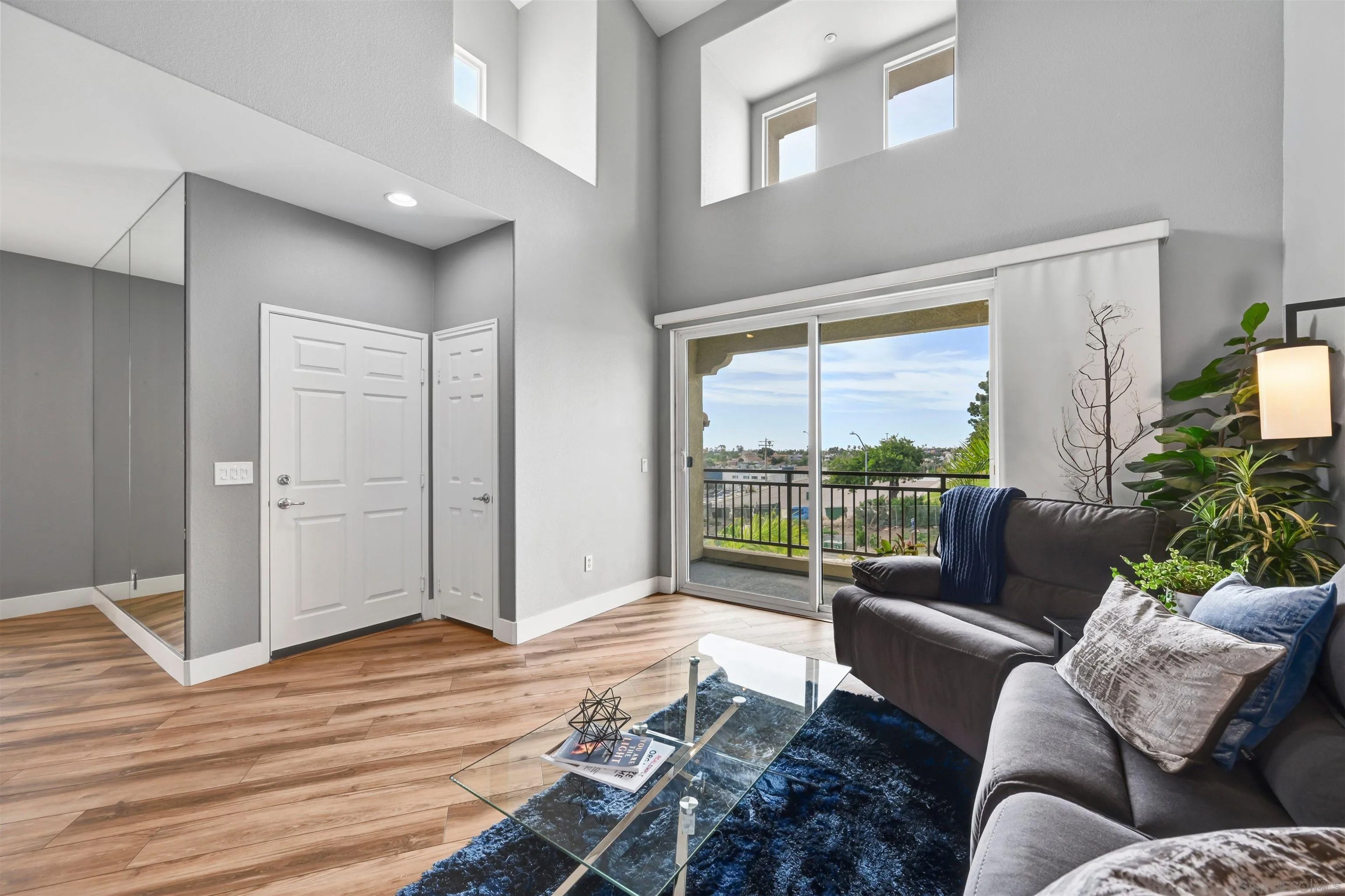 4062 Union Square Ln