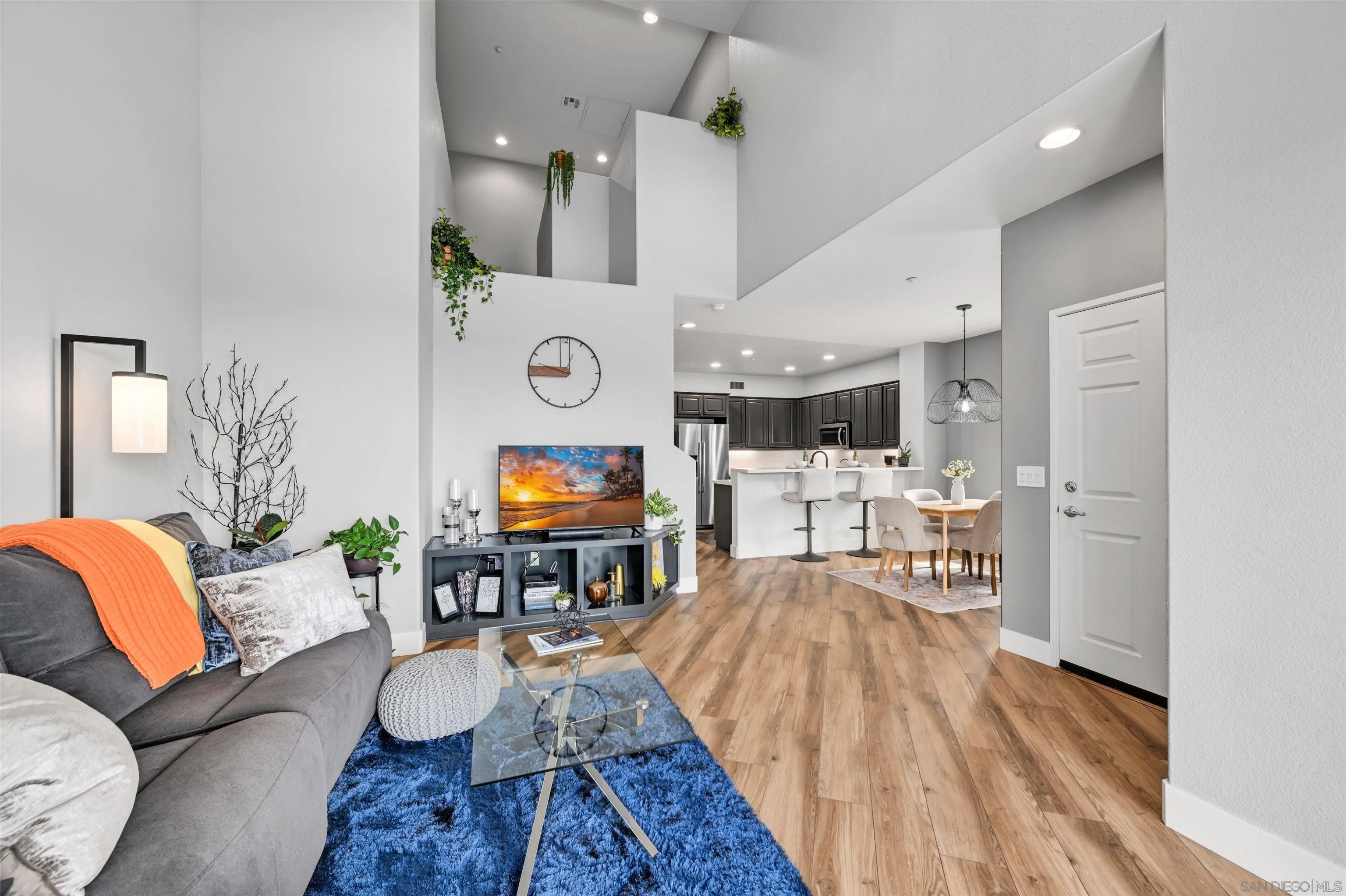 4062 Union Square Ln