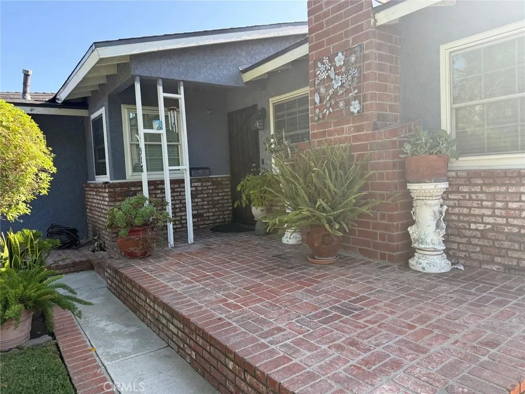 Photo of 918 S Texella Court, Anaheim, CA 92804 (MLS # PW26171710)