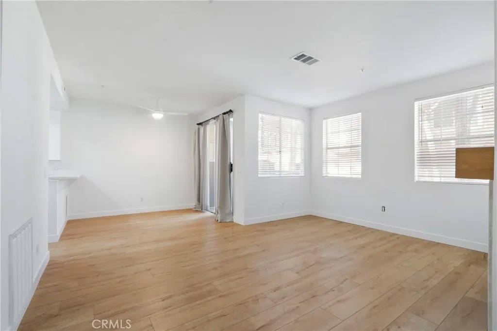 259 Gallery Way