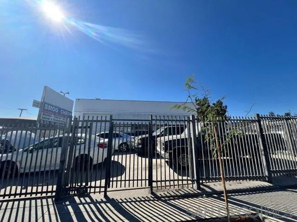 Photo of 939 W Main St, El Cajon, CA 92020 (MLS # 250032254)