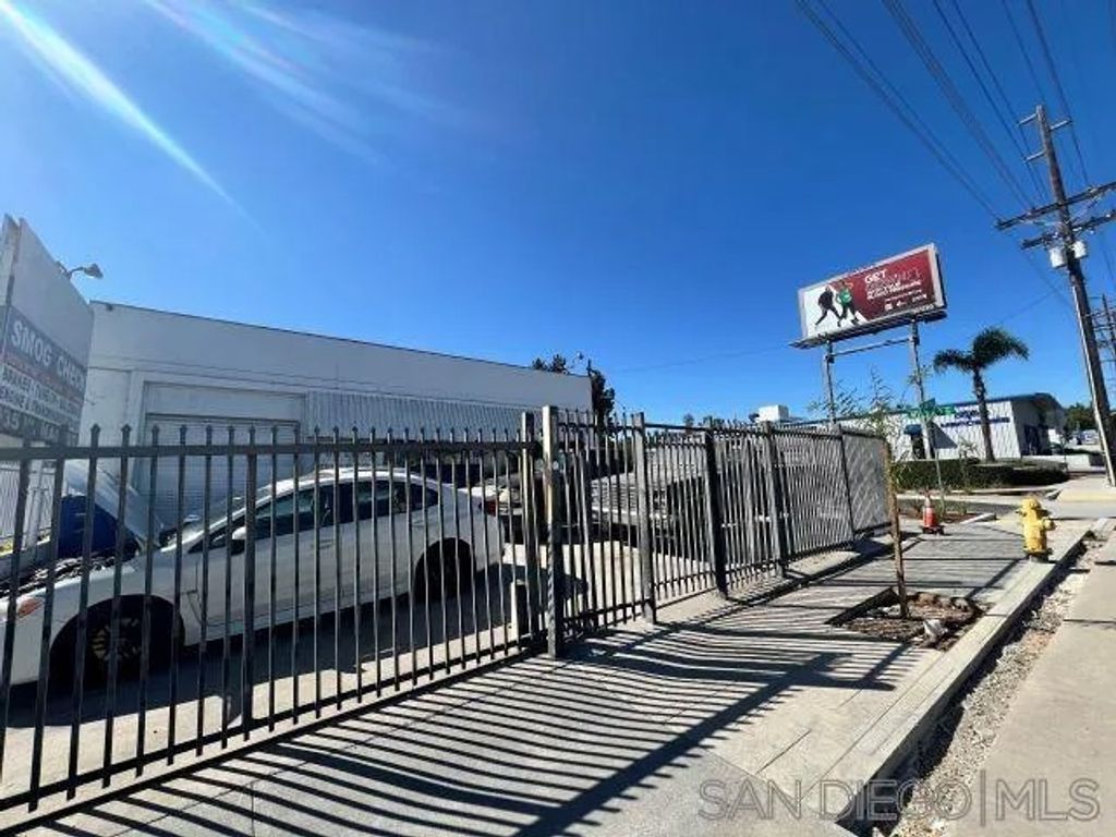 Photo of 939 W Main St, El Cajon, CA 92020 (MLS # 250032254)