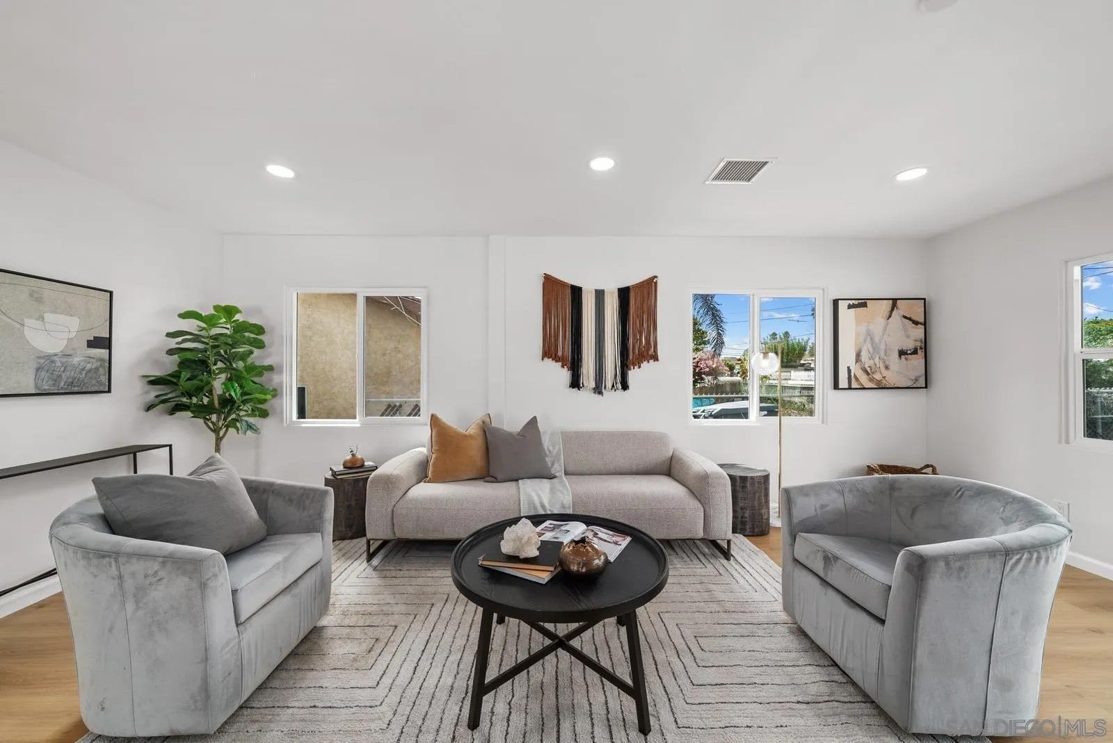 523 8th St.