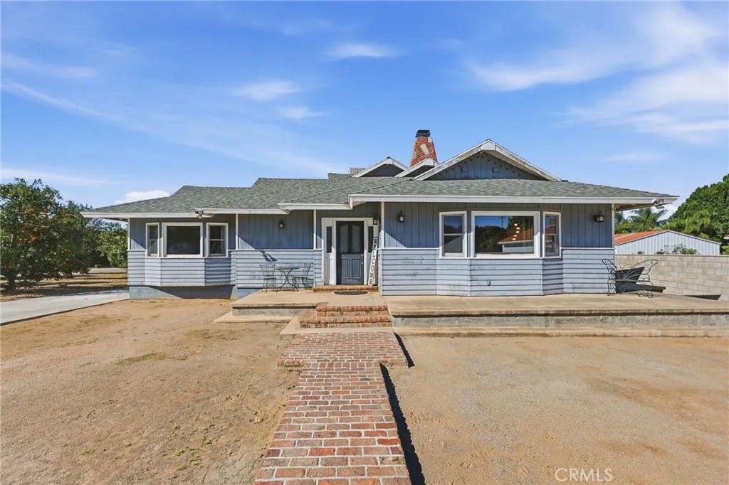 Photo of 11135 Old Fashion Way, Riverside, CA 92503 (MLS # CV26012360)