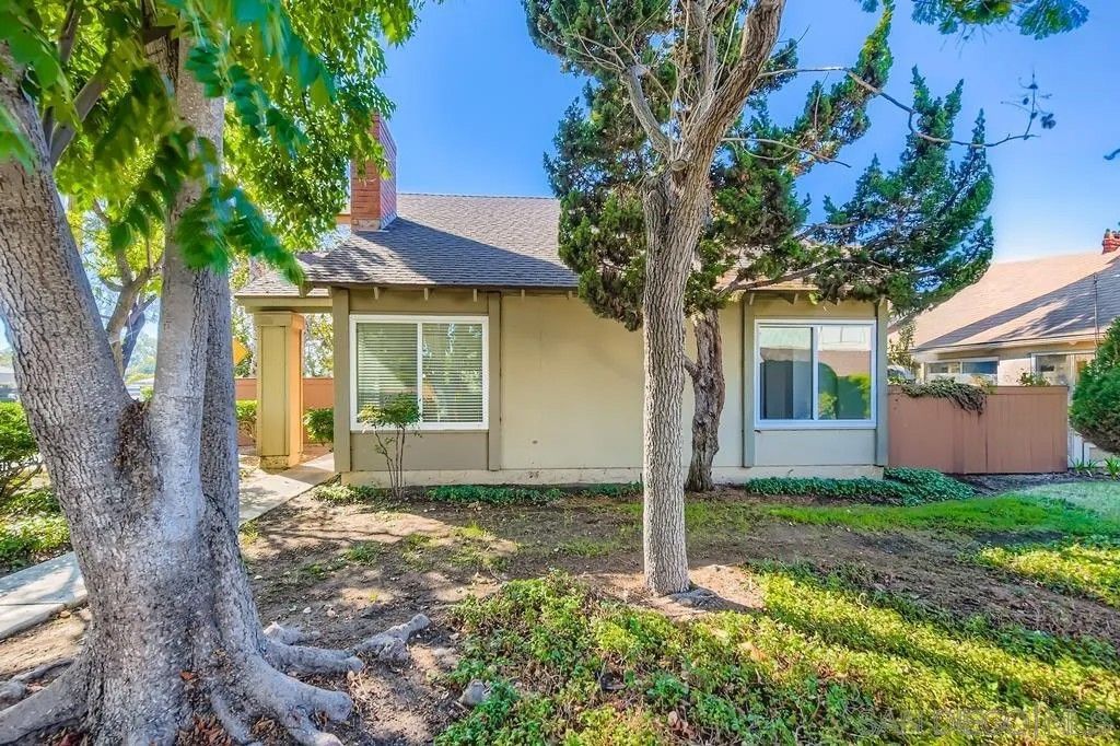 Photo of 10617 Escobar Dr, San Diego, CA 92124 (MLS # 250041137)