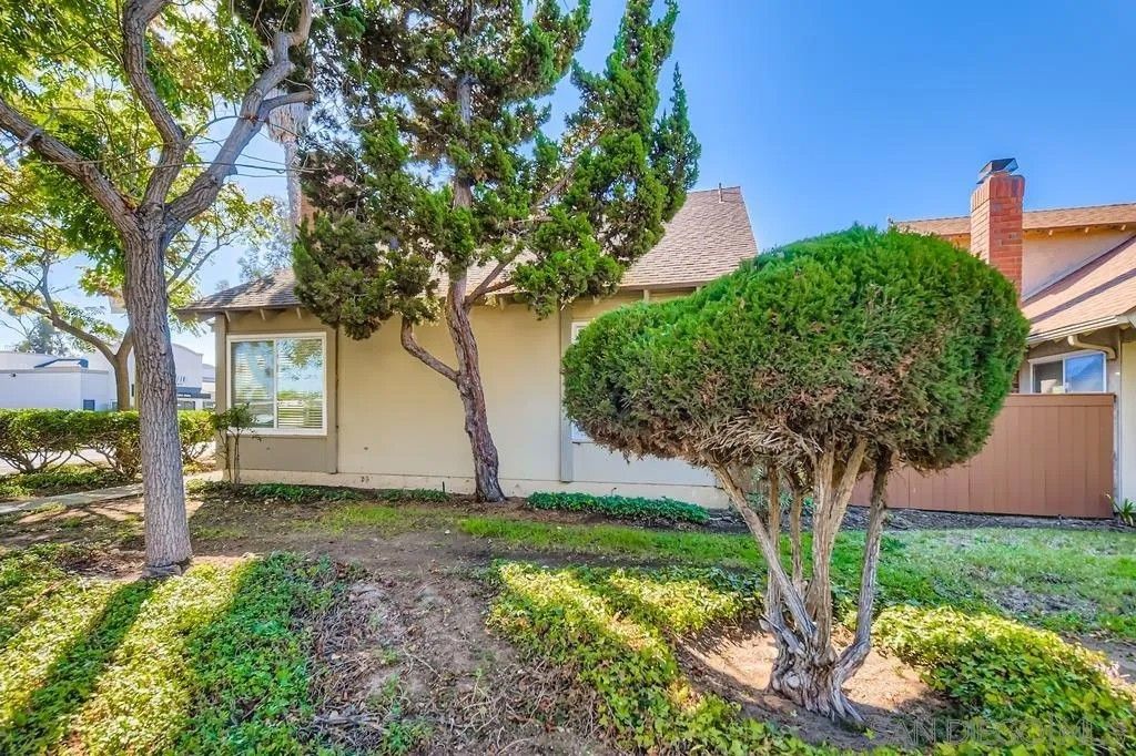 Photo of 10617 Escobar Dr, San Diego, CA 92124 (MLS # 250041137)