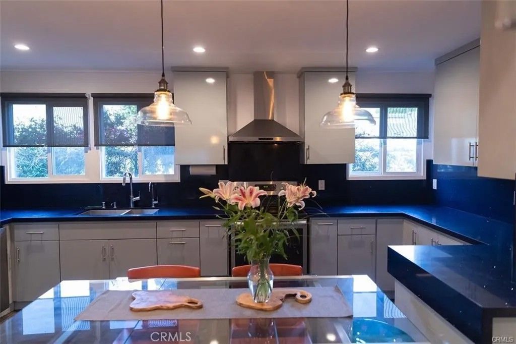 Photo of 1834 9th, Santa Monica, CA 90404 (MLS # SR25280345)