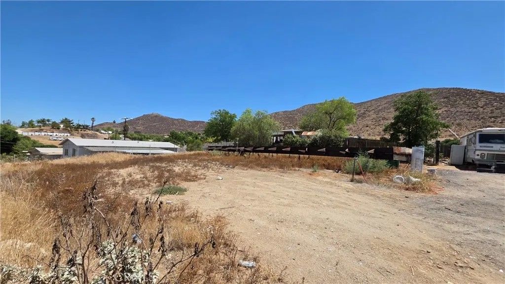 Photo of 31613 Allen Ave, Homeland, CA 92548 (MLS # SW25174734)